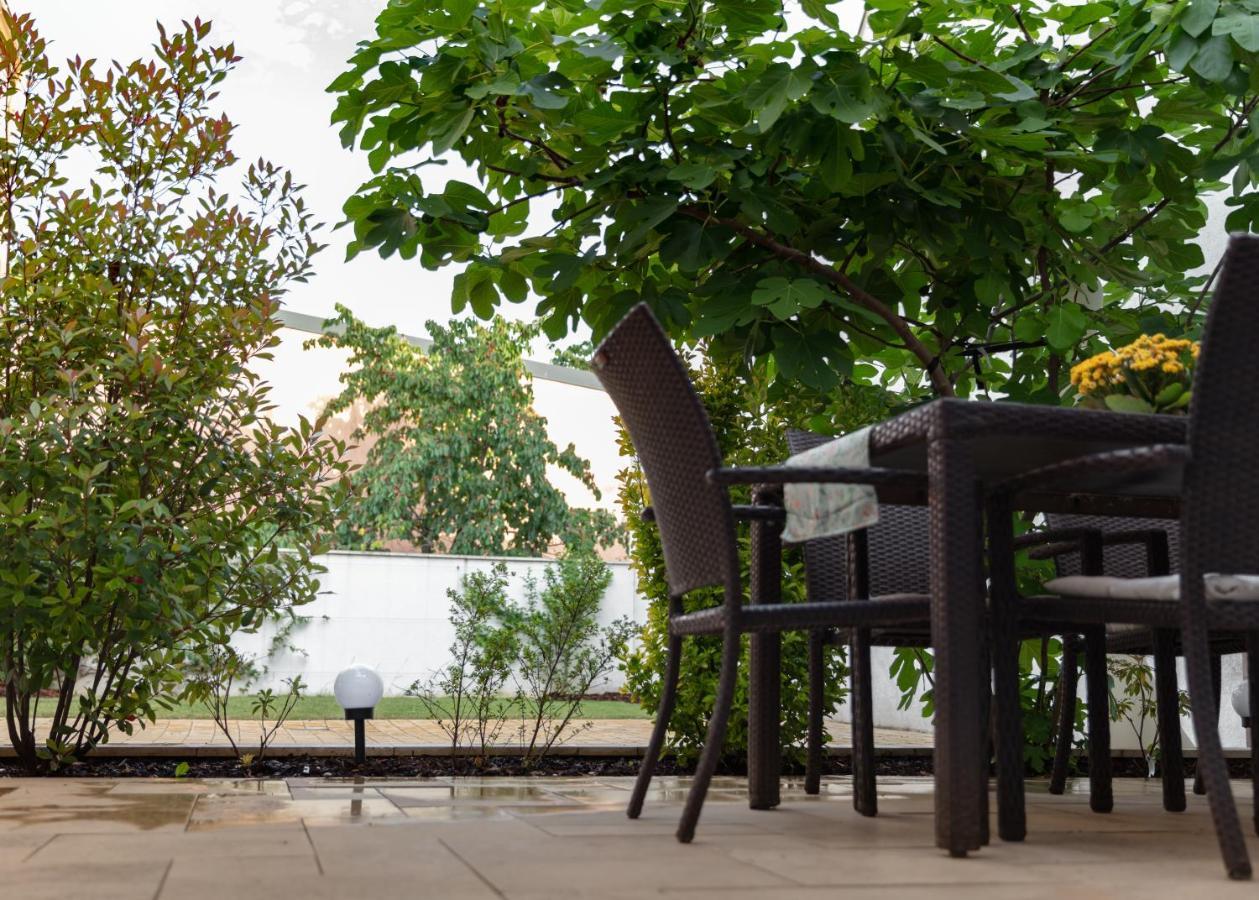 Pannonia Appartements Nezsider Kültér fotó