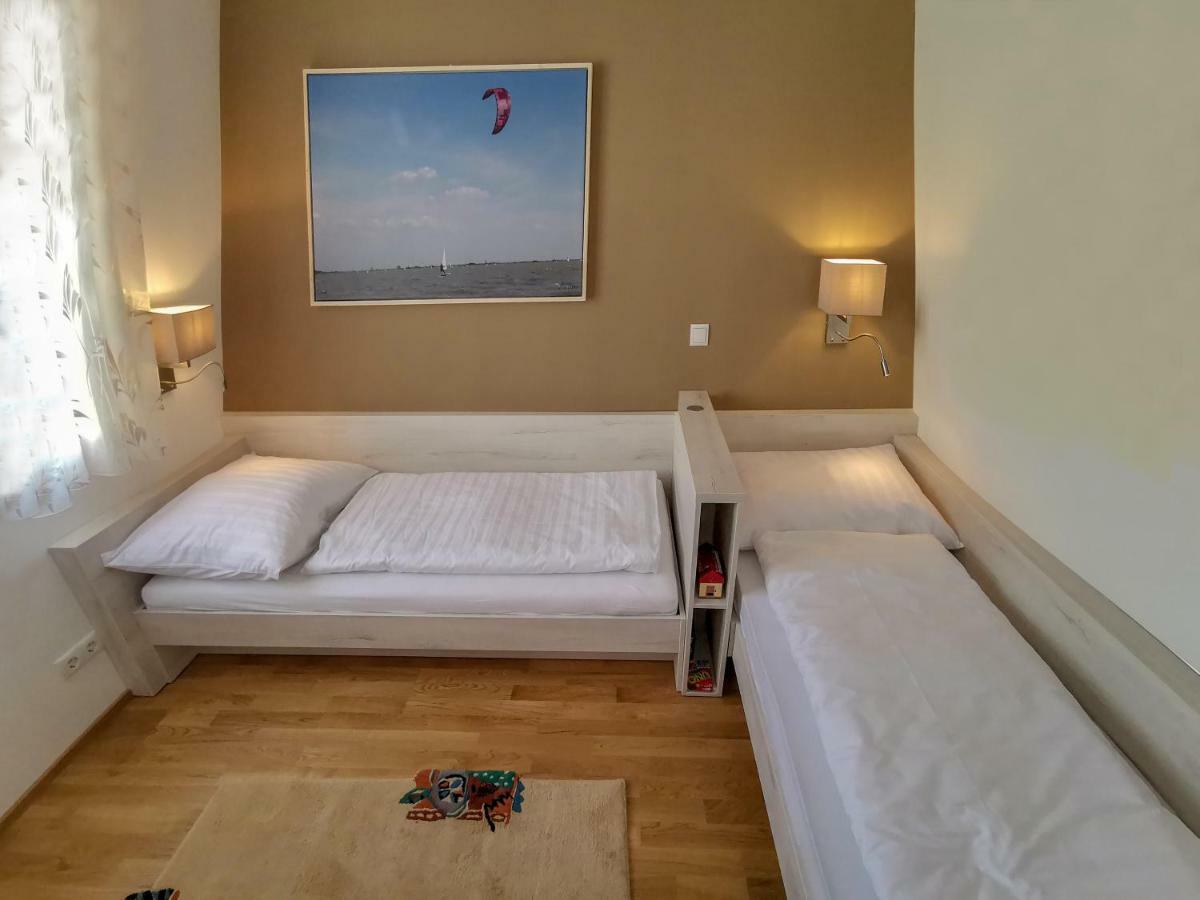 Pannonia Appartements Nezsider Kültér fotó